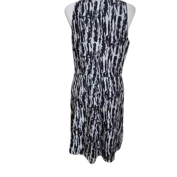Ann Taylor Sleeveless Round Neck Black & White Fully Lined100% Silk Dress Size10 - Picture 2 of 7